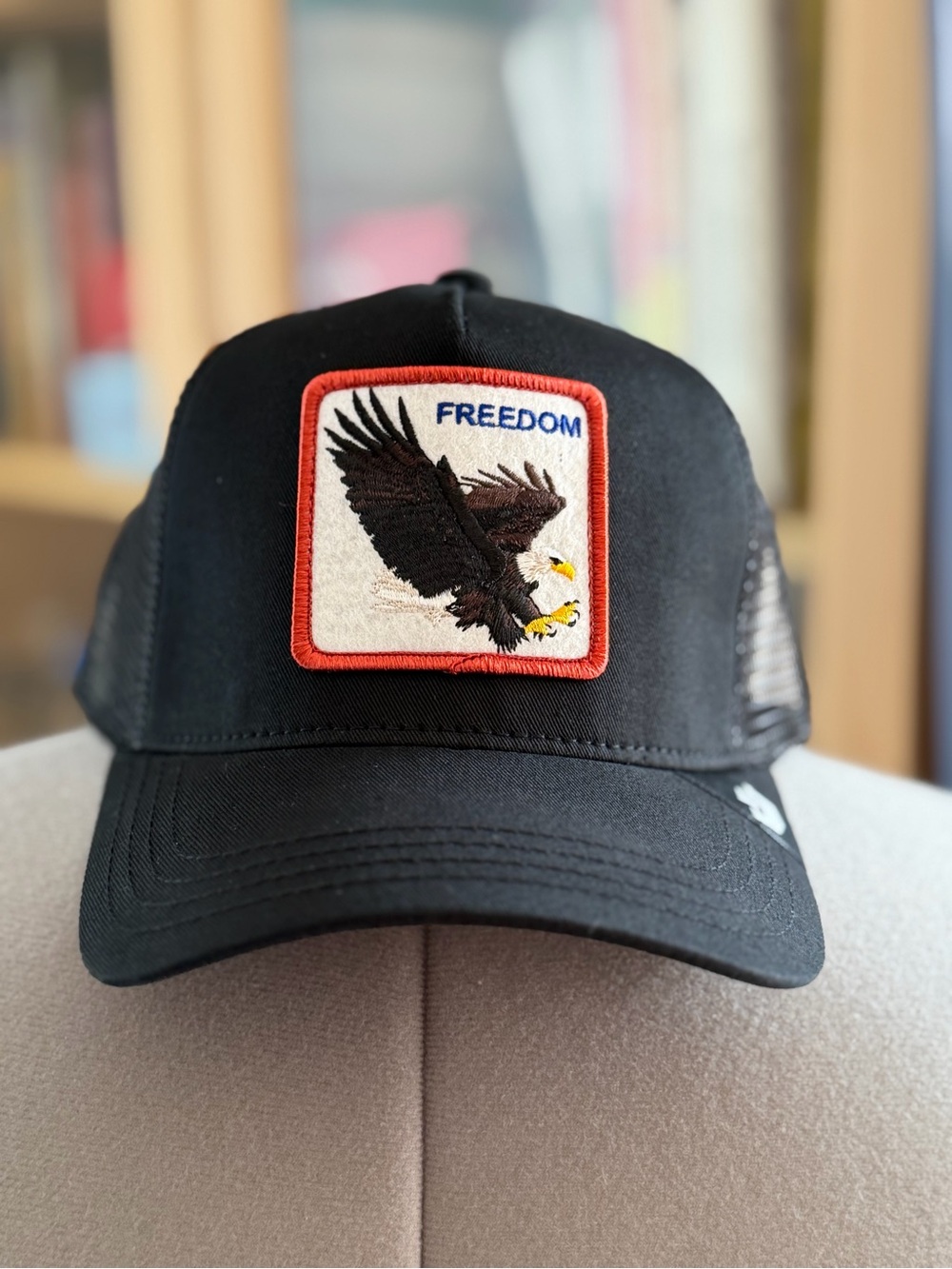 Goorin Bros. "Freedom" Eagle Trucker Hat (NWT) 🦅✨